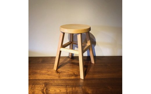 HA0716_四方転びのスツール（紅松材）/　丸椅子　スタッキング　伝統工法　無垢材【GOOD WOOD WORKS】