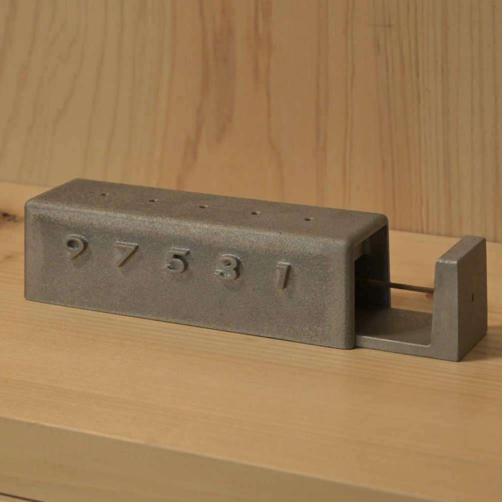 HA1515_アルミ鋳物 目でも楽しめる お香立て 【村田木型製作所(coohii)】