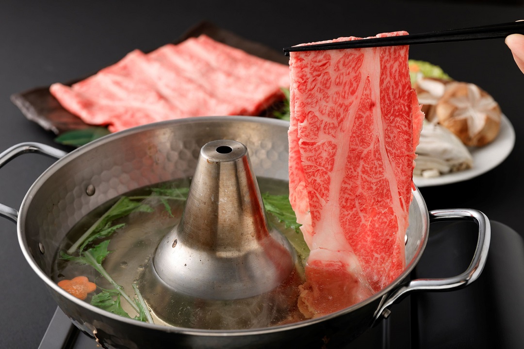 HA1563_博多和牛クラシタしゃぶしゃぶ・すき焼き用500g【伊豆丸商店】
