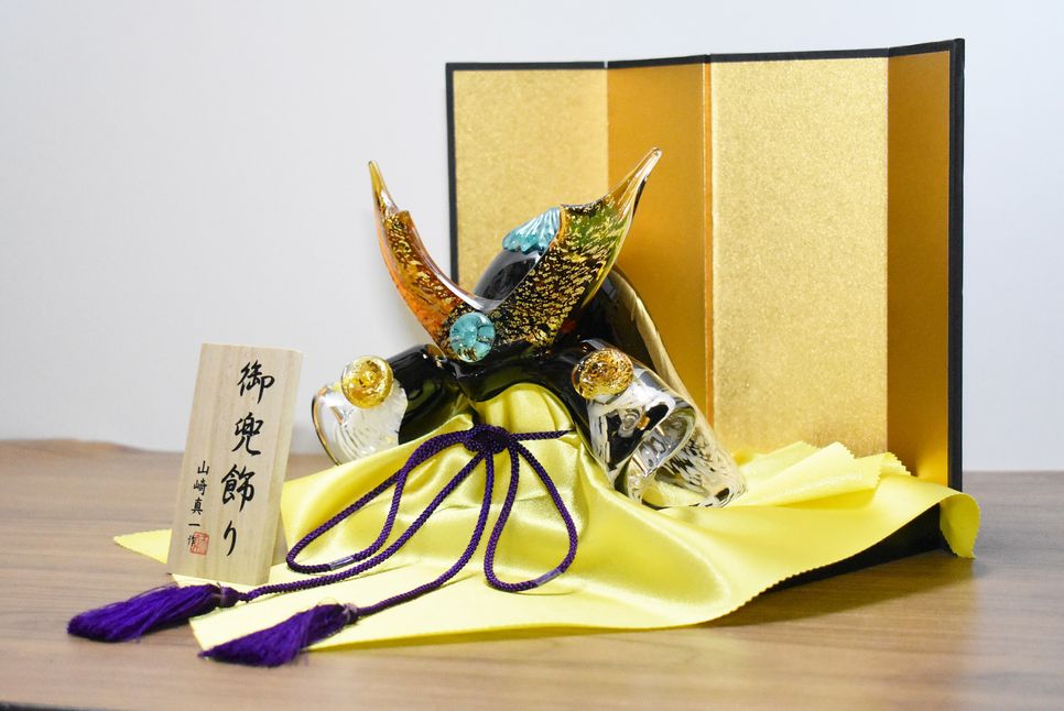 HA1988_ガラスの武将兜 GK-11BK(黒)【粋工房】