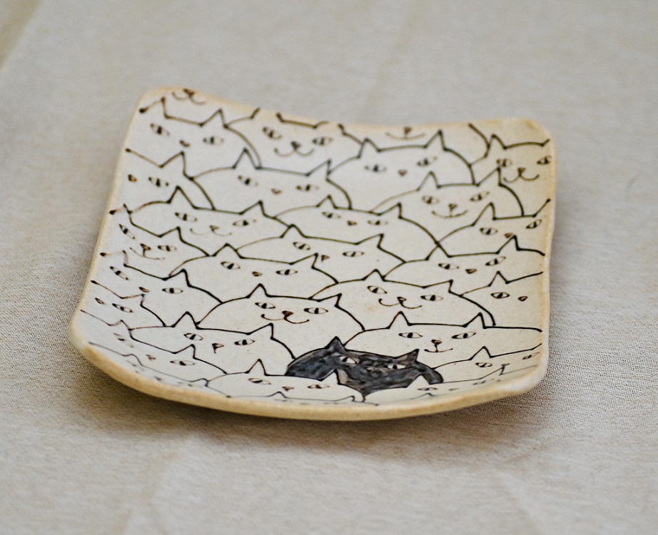 HA0978_ネコいっぱい角皿(大)【716】