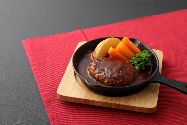 HA0491_博多和牛たっぷりハンバーグ140g×8個入り ジャポネソース付き【伊豆丸商店】