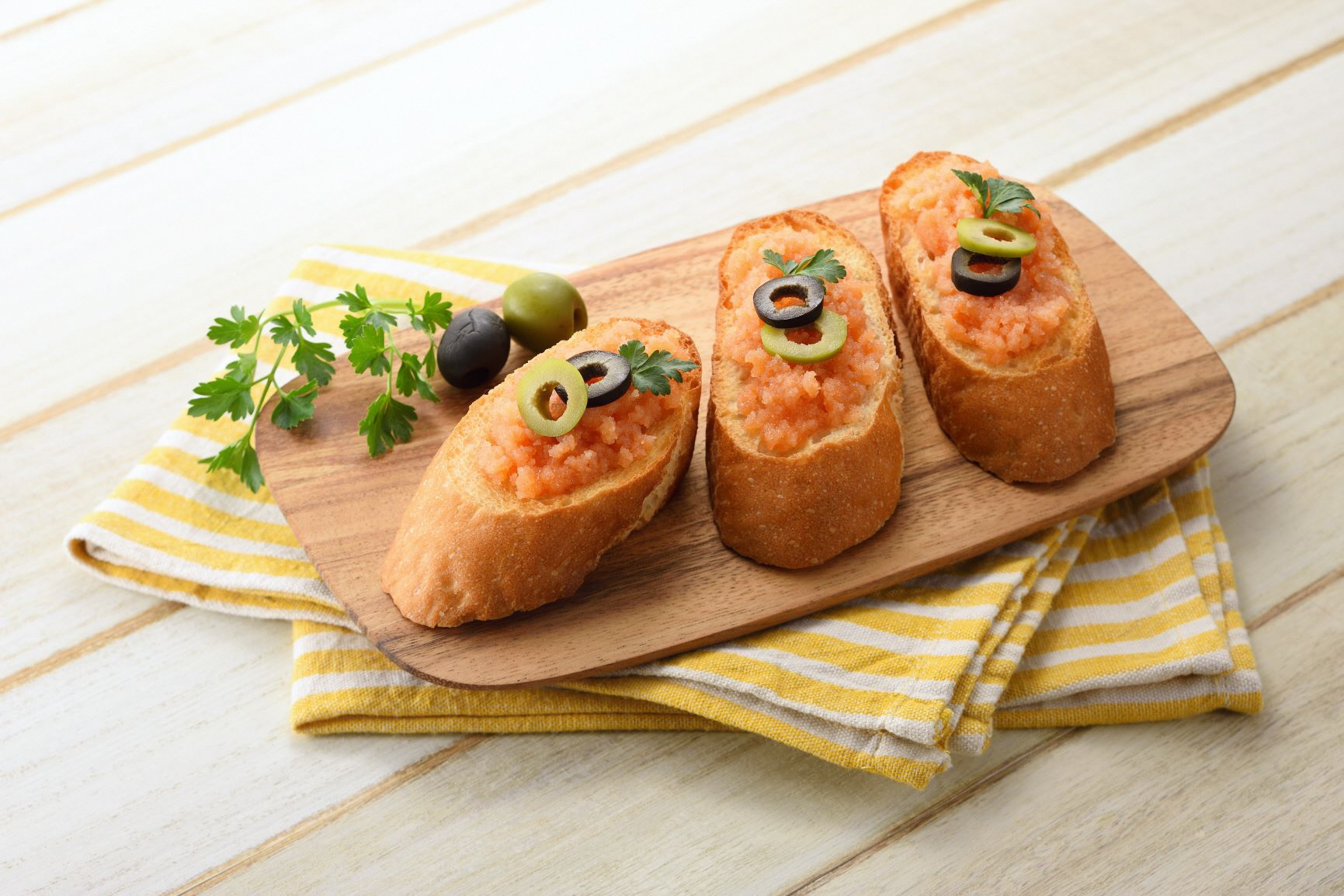 HA1853_【訳あり】 無着色辛子明太子 切子1.5kg (500gｘ3パック)【玄海】