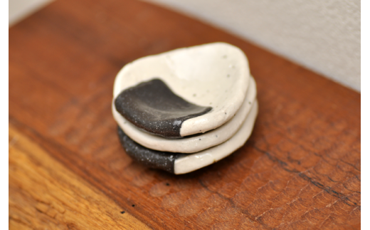 HA0397_おにぎりのはし置き3個セット【716】